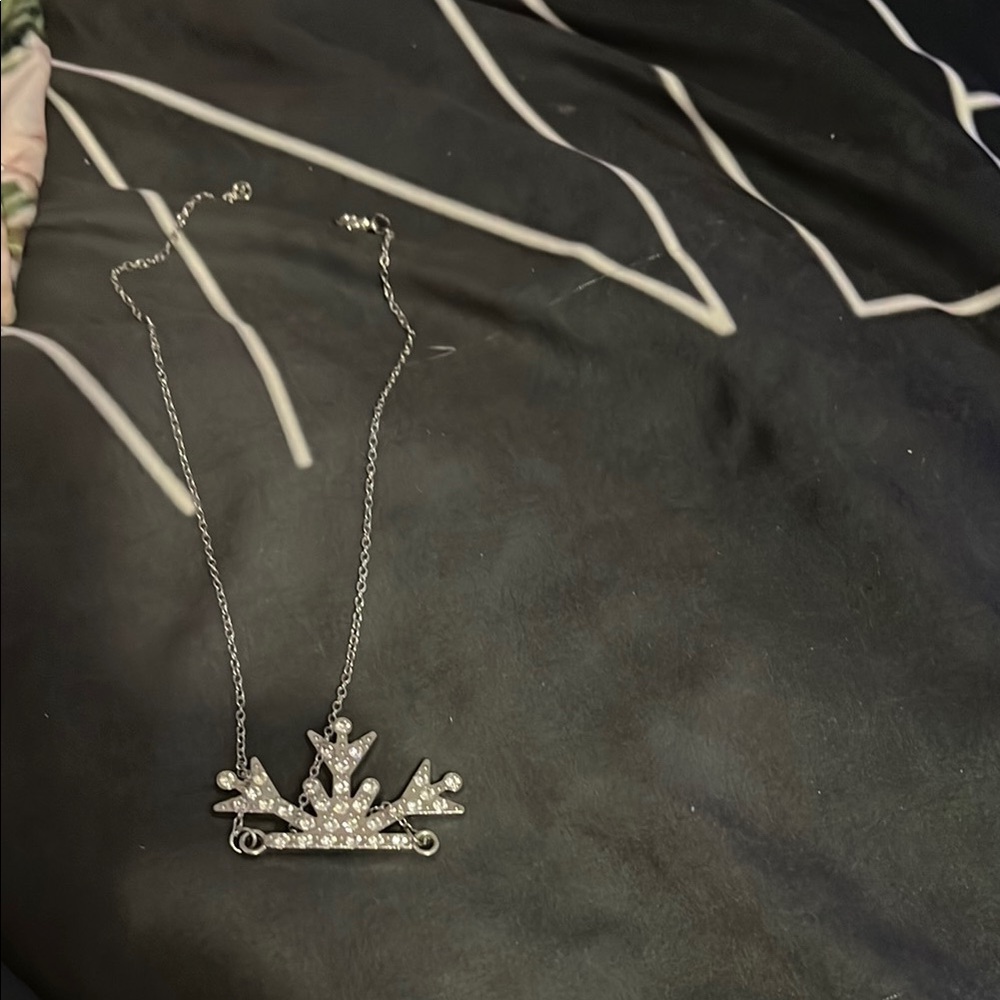 Elegant Silver Crown Necklace